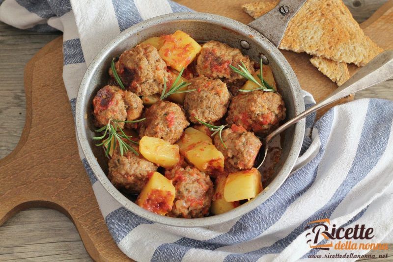 Polpette In Umido Con Le Patate Ricette Della Nonna