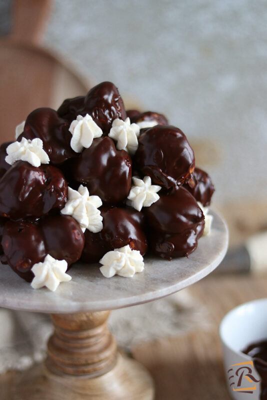 Profiteroles Al Cioccolato Ricette Della Nonna