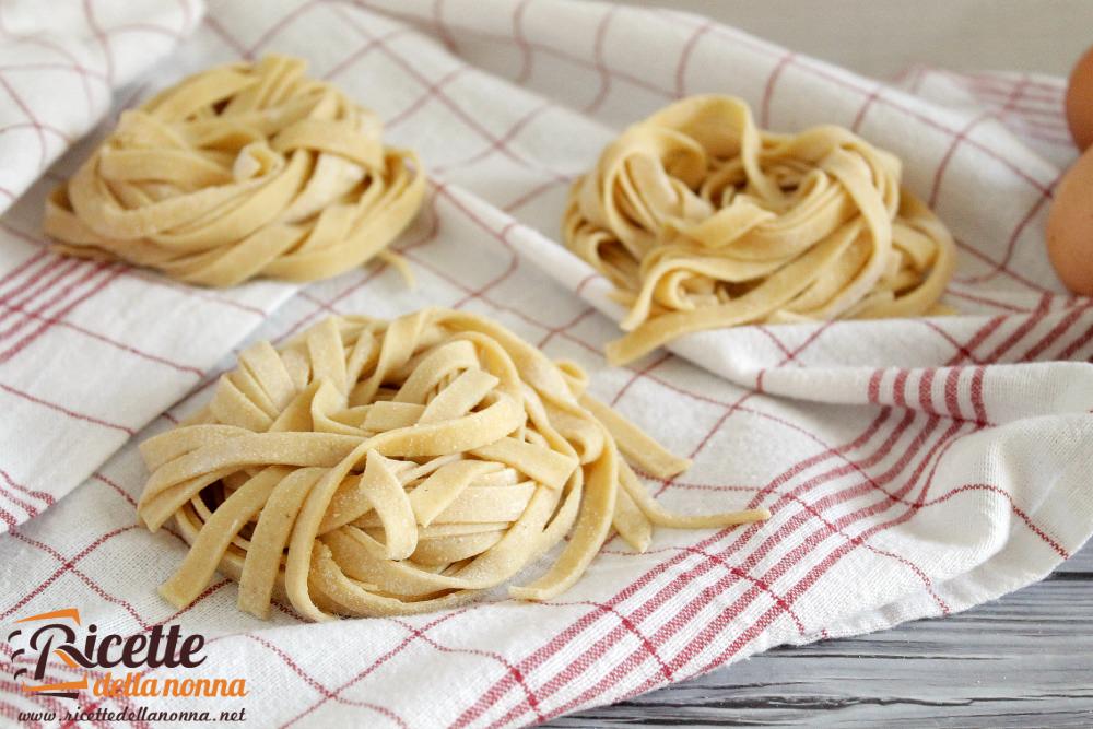 Pasta fresca all'uovo: Ricetta e Consigli Pasta fatta in casa passo passo