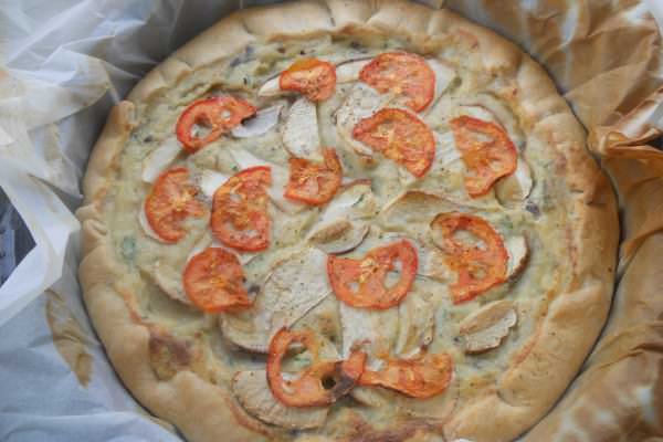 Quiche di baccalà, olive e funghi porcini