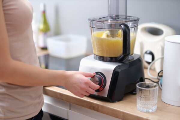 Come fare in casa il sorbetto con il robot da cucina e come conservarlo quando è pronto