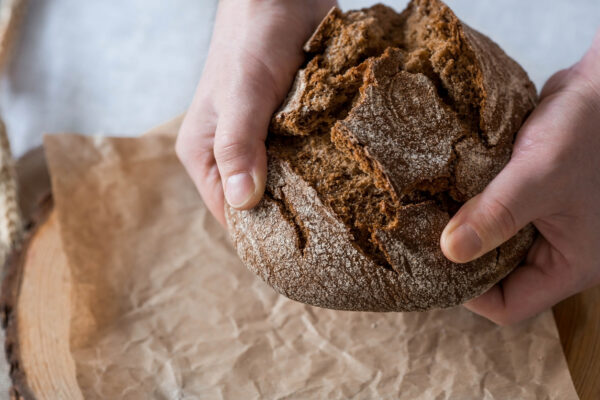 5 modi di riciclare il pane raffermo in cucina e usarlo anche per fare i dolci