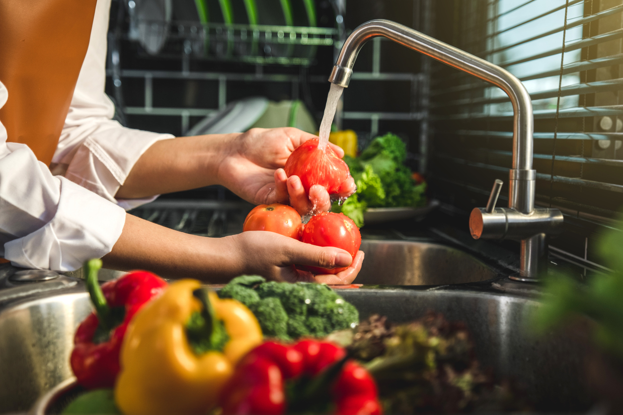 Lavare il cibo in lavastoviglie, cosa sapere