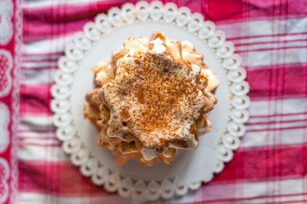 Cenone di Capodanno, pandoro di Verona con crema di mascarpone.