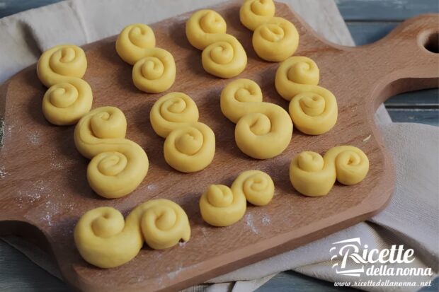 Gatti di Santa Lucia, Lussekatter, preparazione 4