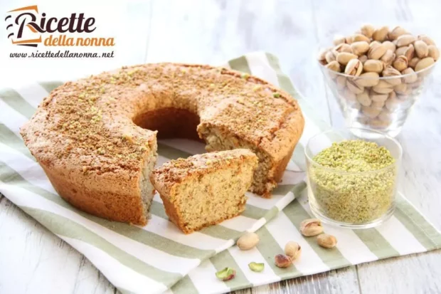 Ciambellone al pistacchio