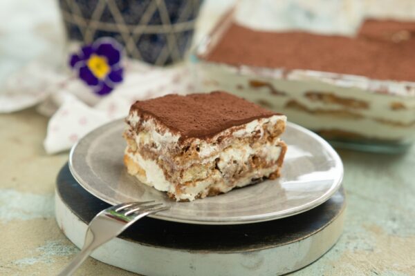 È la versione originale del classico tiramisù che si fa con il dolce del Natale avanzato: ecco come