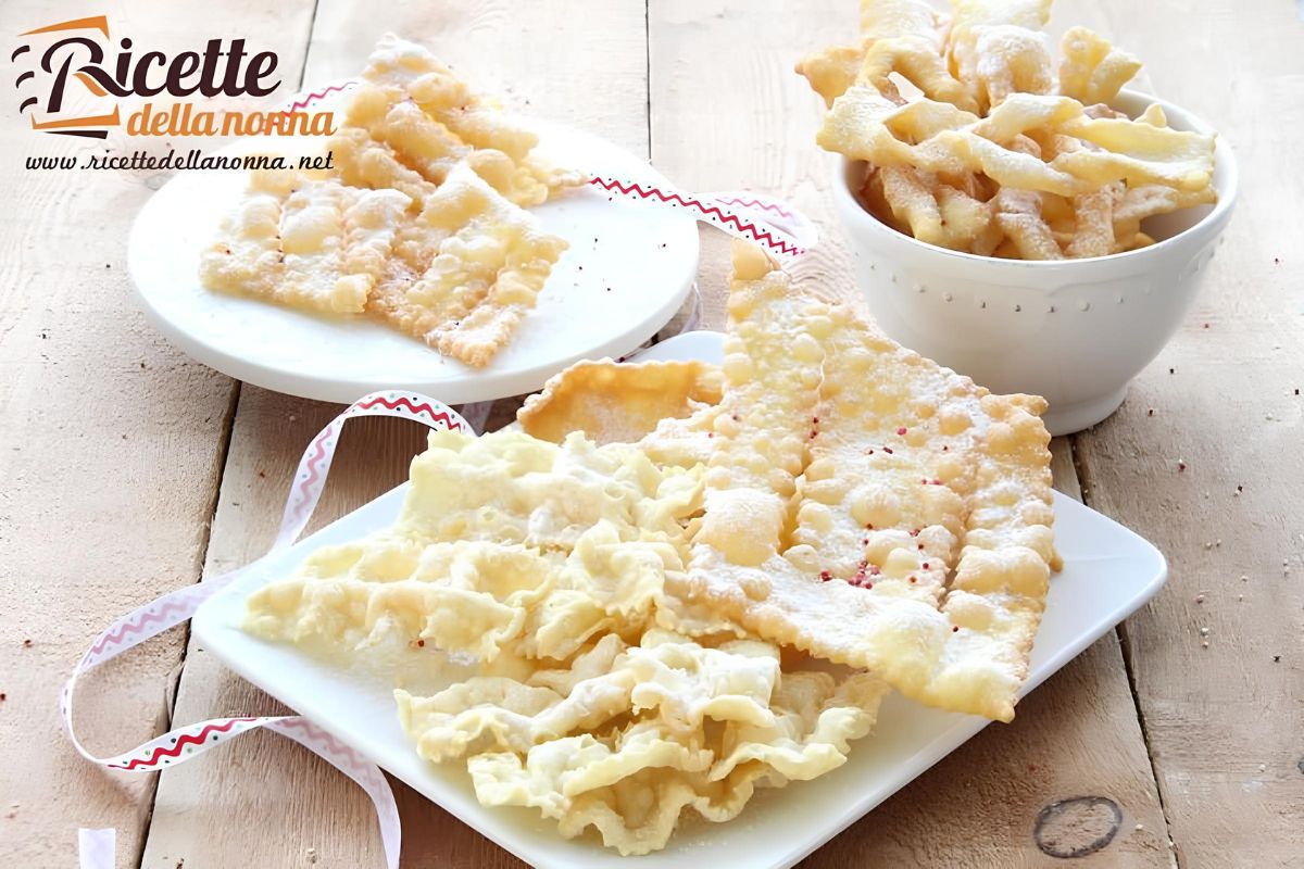 Chiacchiere, Frappe, Cenci, Bugie, dolci fritti di Carnevale