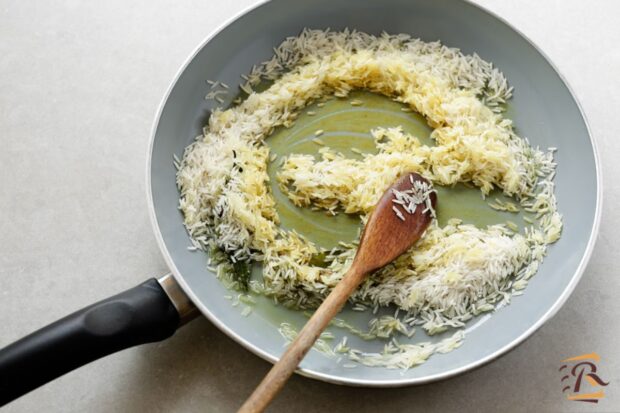 Come fare il riso al curry. Preparazione 3