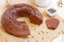 Con questa ciambella da colazione la giornata comincia col piede giusto: ricetta e consigli per farla ancora più cioccolatosa